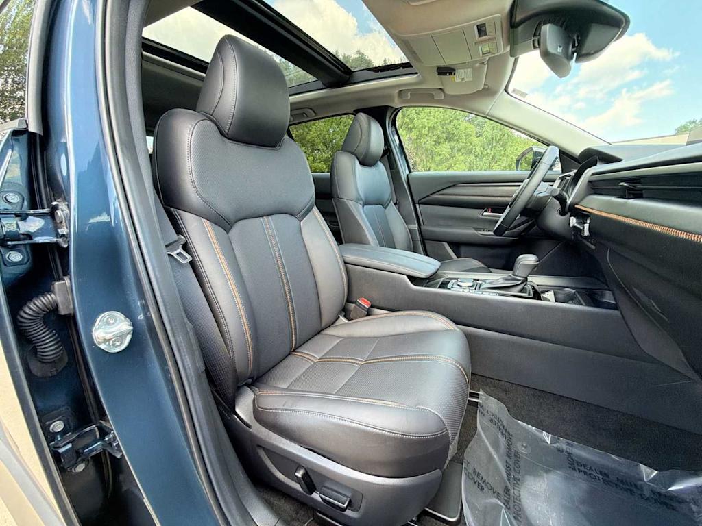 Thumbnail: 2025 Mazda CX-50 - 10