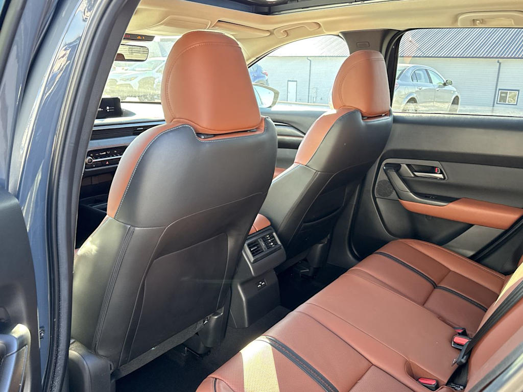 Thumbnail: 2023 Mazda CX-50 - 13