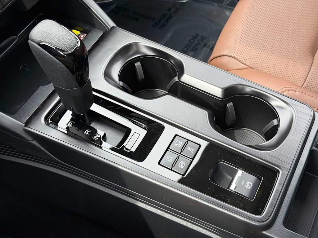 Thumbnail: 2026 Subaru Outback - 14