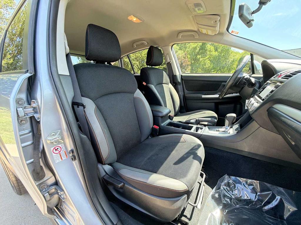 Thumbnail: 2016 Subaru Crosstrek - 10