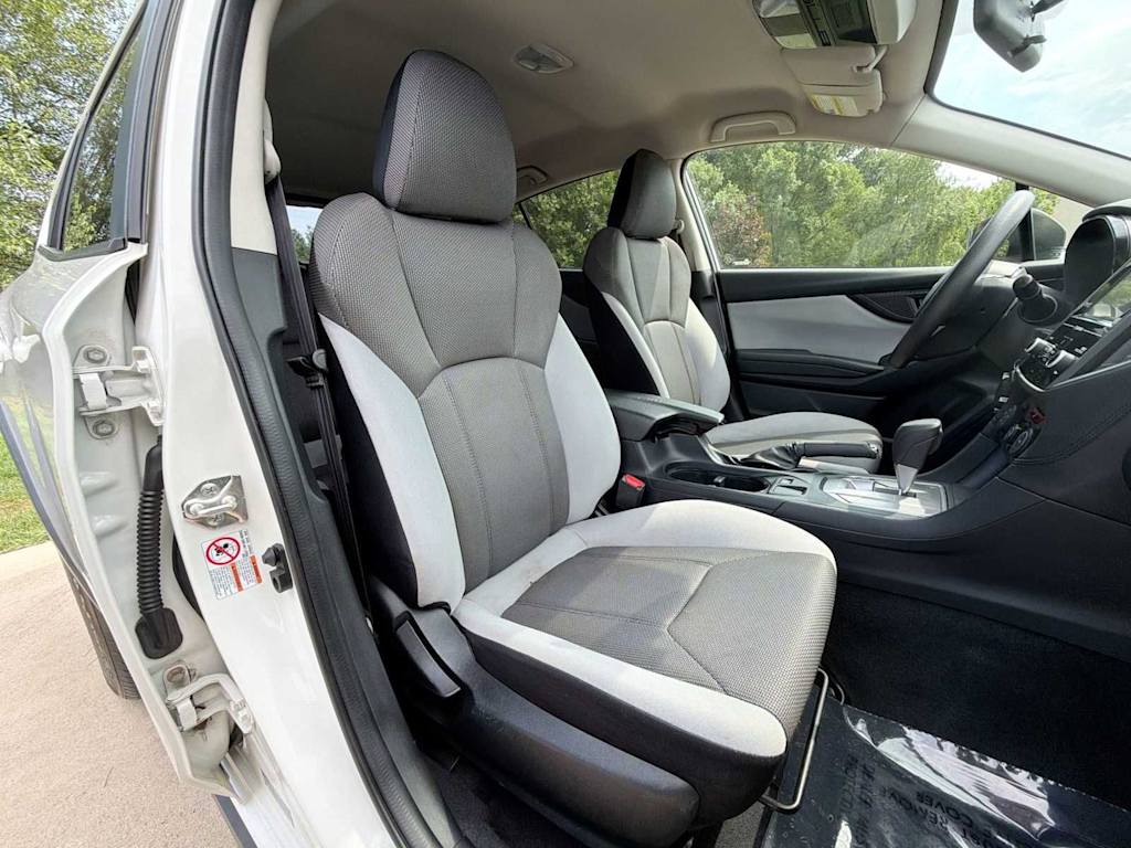 Thumbnail: 2019 Subaru Crosstrek - 10