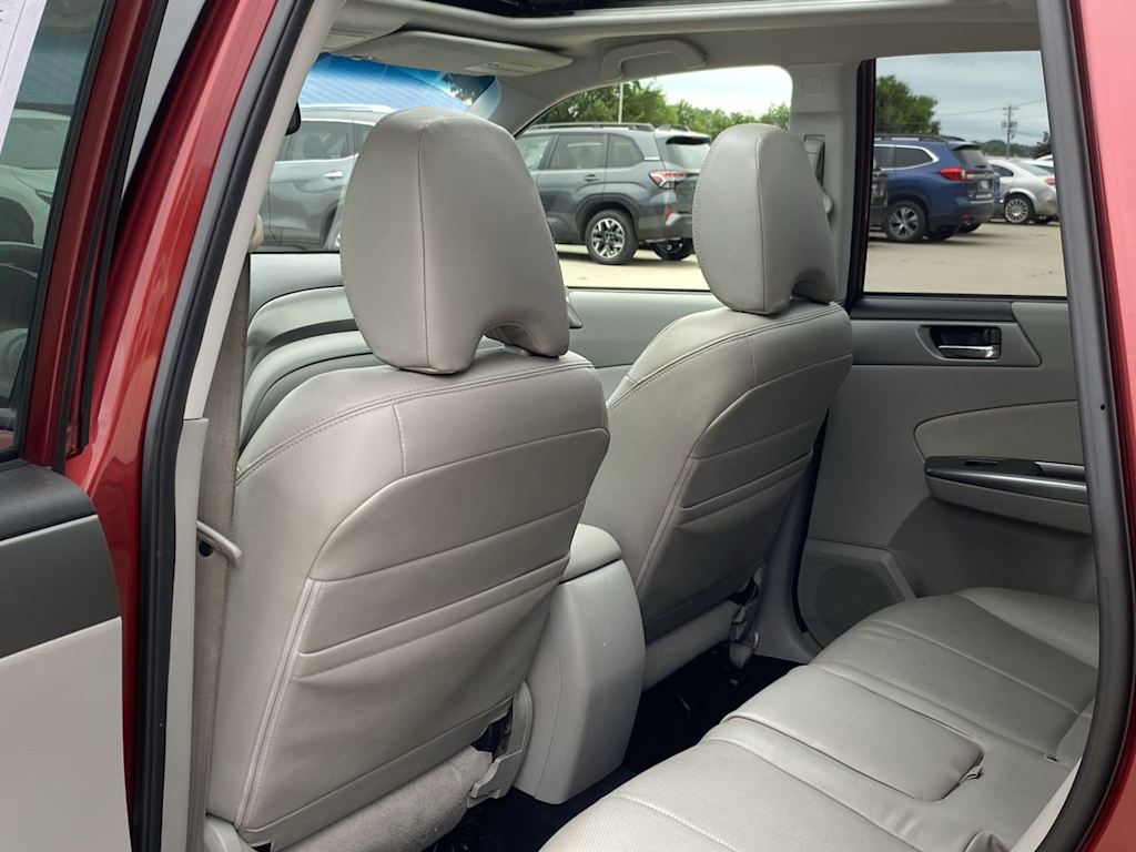 Thumbnail: 2012 Subaru Forester - 12