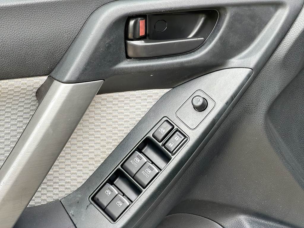 Thumbnail: 2017 Subaru Forester - 23