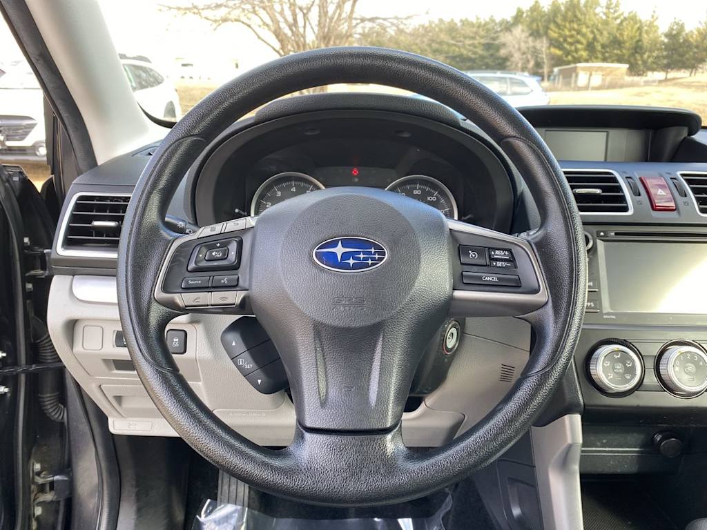 2016 Subaru Forester 2.5i 13