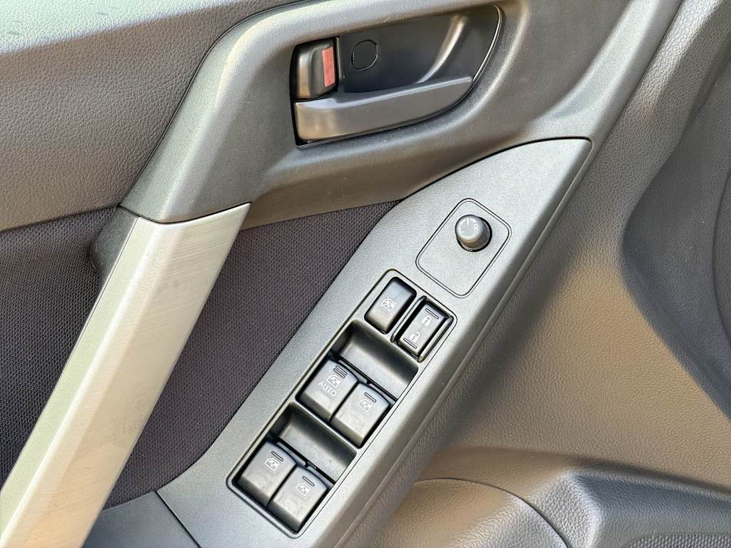 Thumbnail: 2015 Subaru Forester - 24