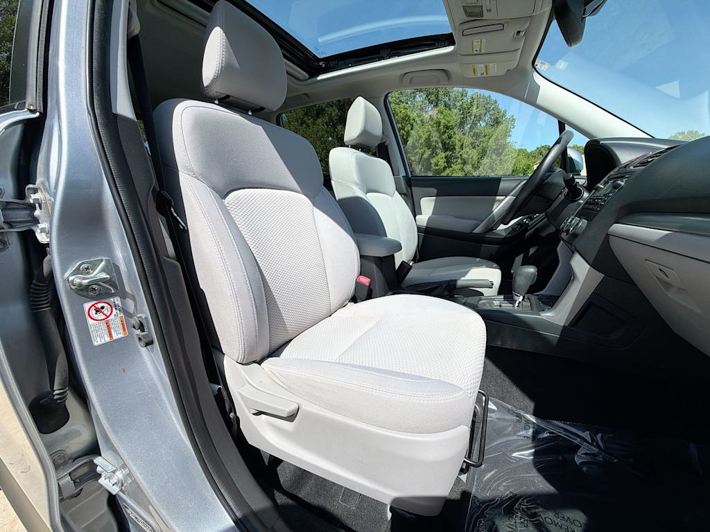 Thumbnail: 2015 Subaru Forester - 11
