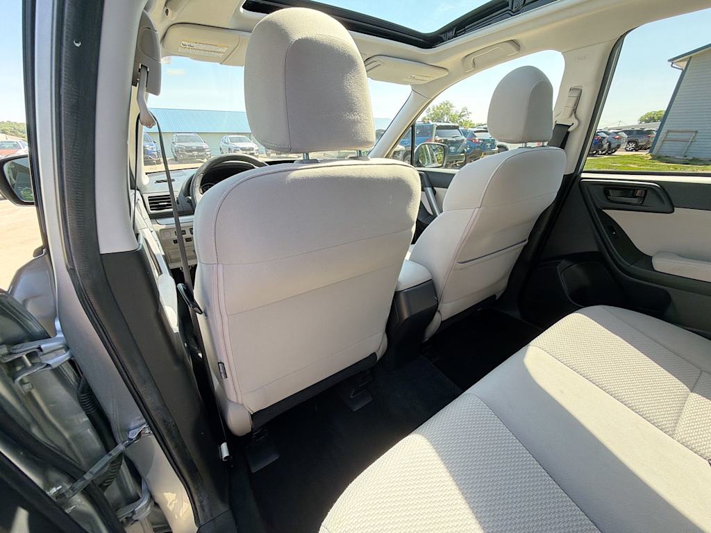 Thumbnail: 2015 Subaru Forester - 12