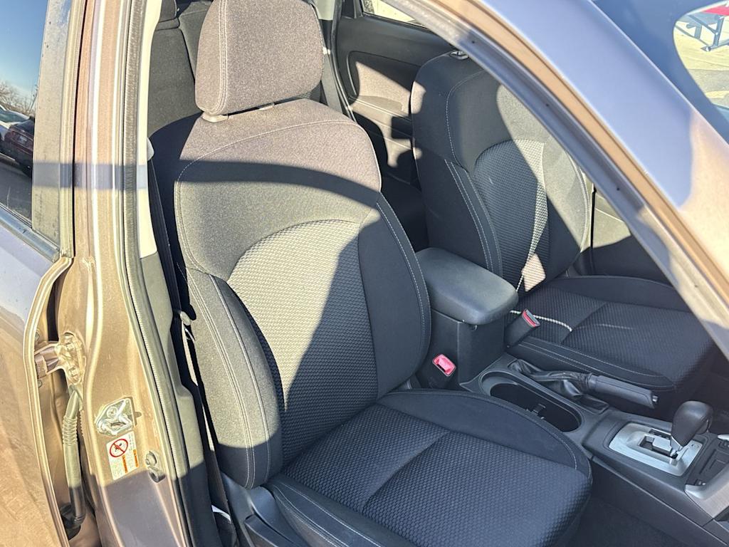 Thumbnail: 2016 Subaru Forester - 12