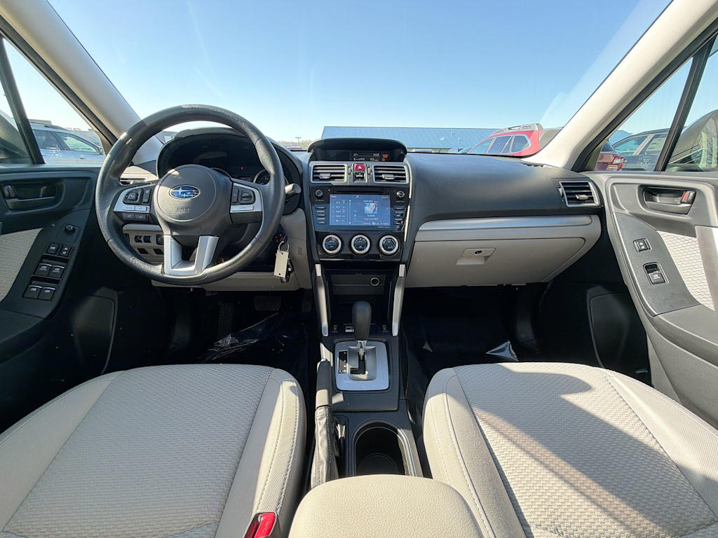 Thumbnail: 2017 Subaru Forester - 9