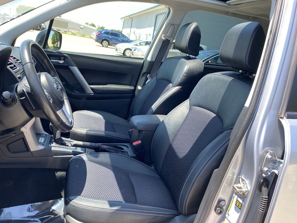 Thumbnail: 2018 Subaru Forester - 10