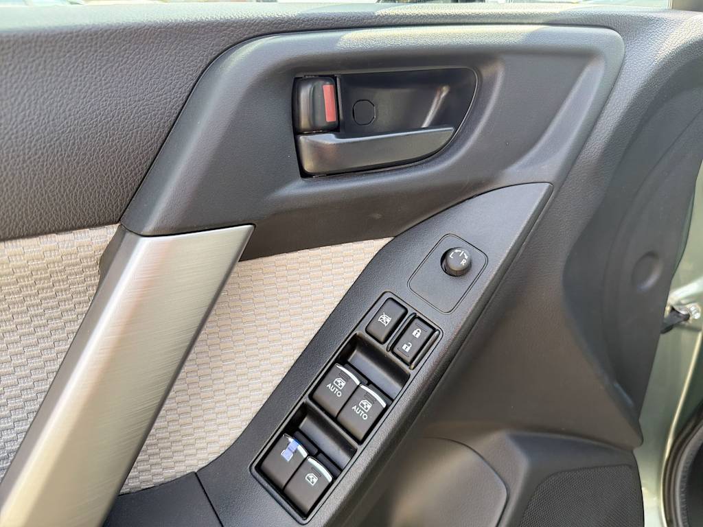 Thumbnail: 2017 Subaru Forester - 22