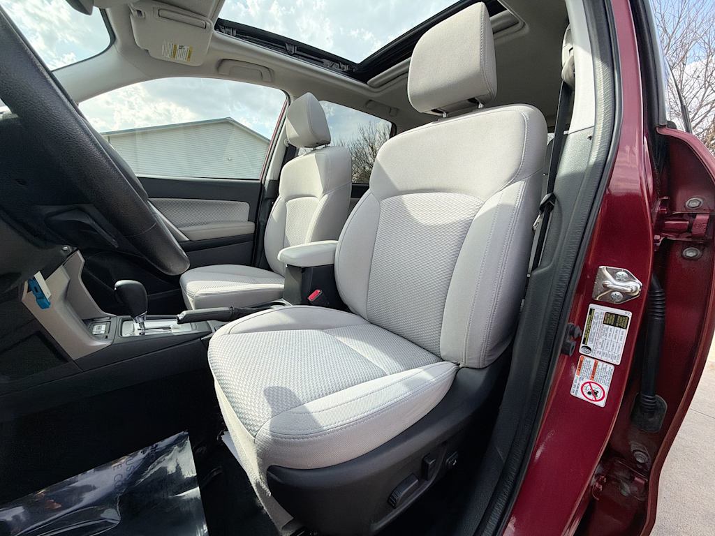 Thumbnail: 2017 Subaru Forester - 11