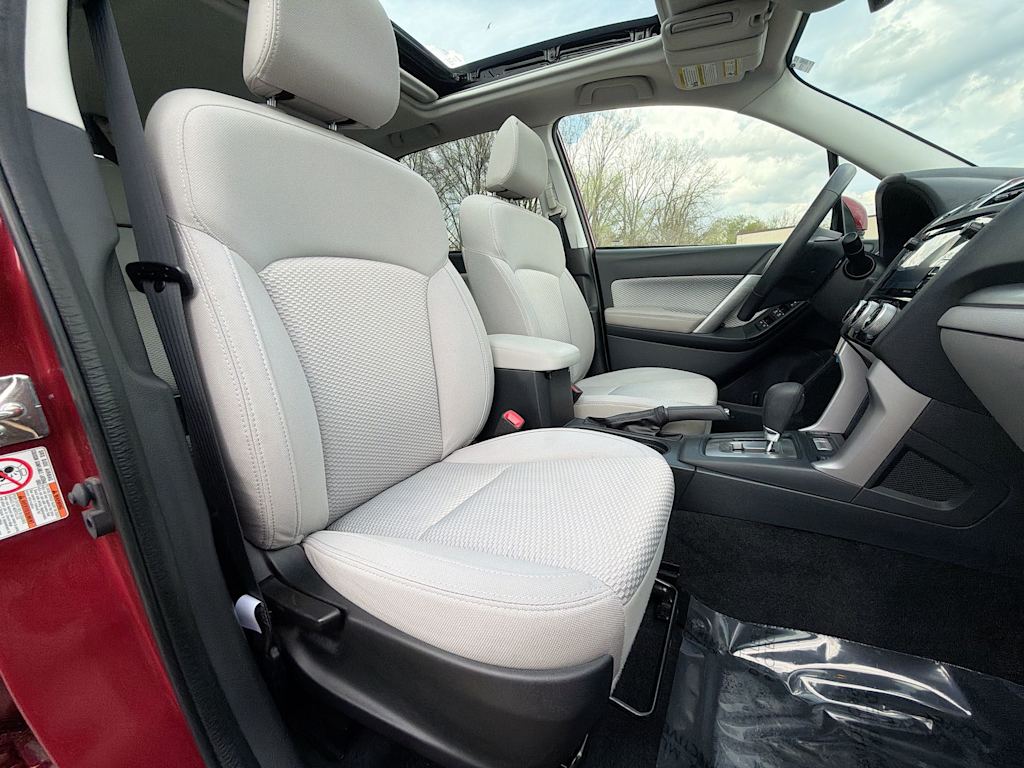 Thumbnail: 2017 Subaru Forester - 12