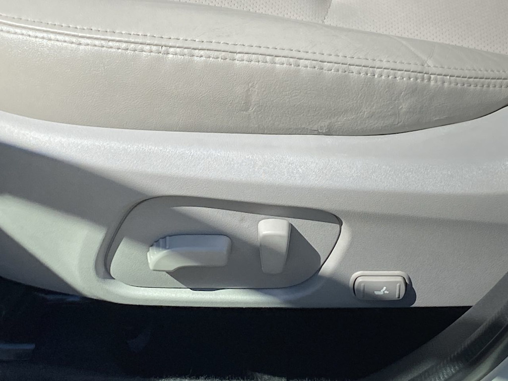 Thumbnail: 2015 Subaru Forester - 25
