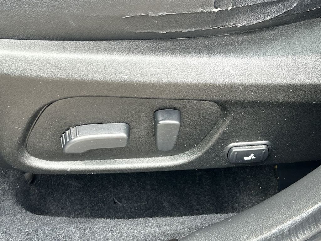 2014 Subaru Forester Limited 24