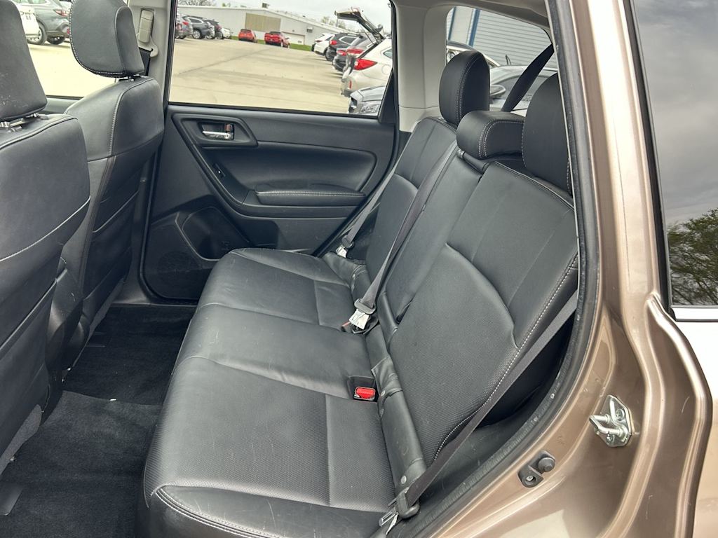 2014 Subaru Forester Limited 26