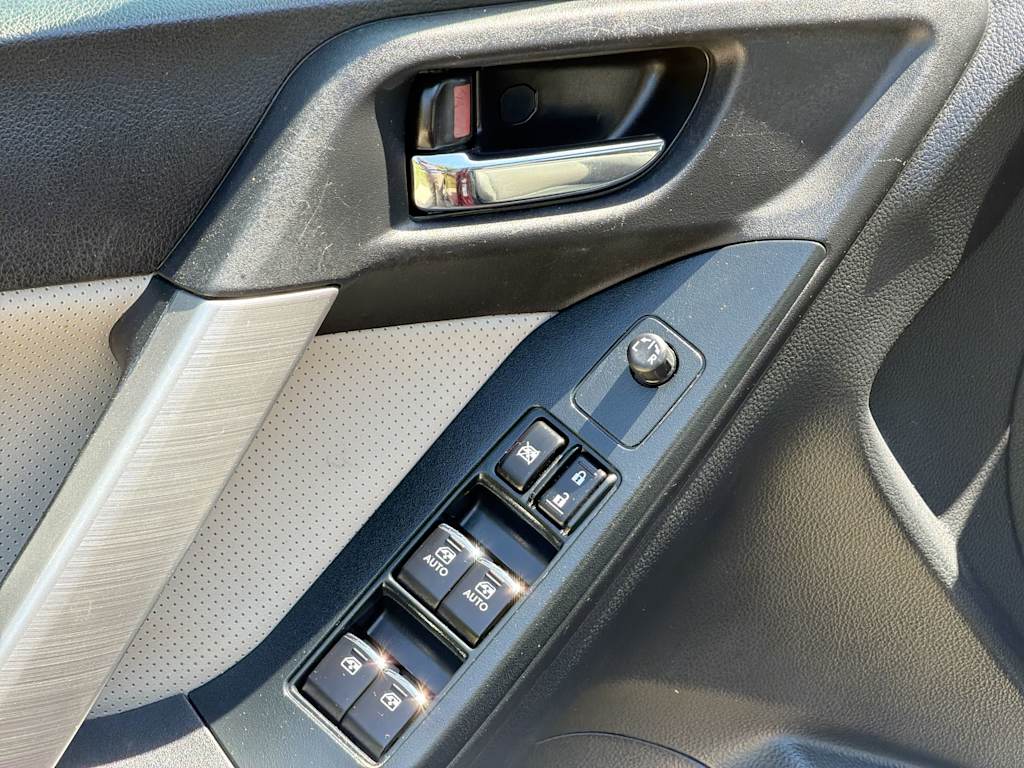 Thumbnail: 2018 Subaru Forester - 23