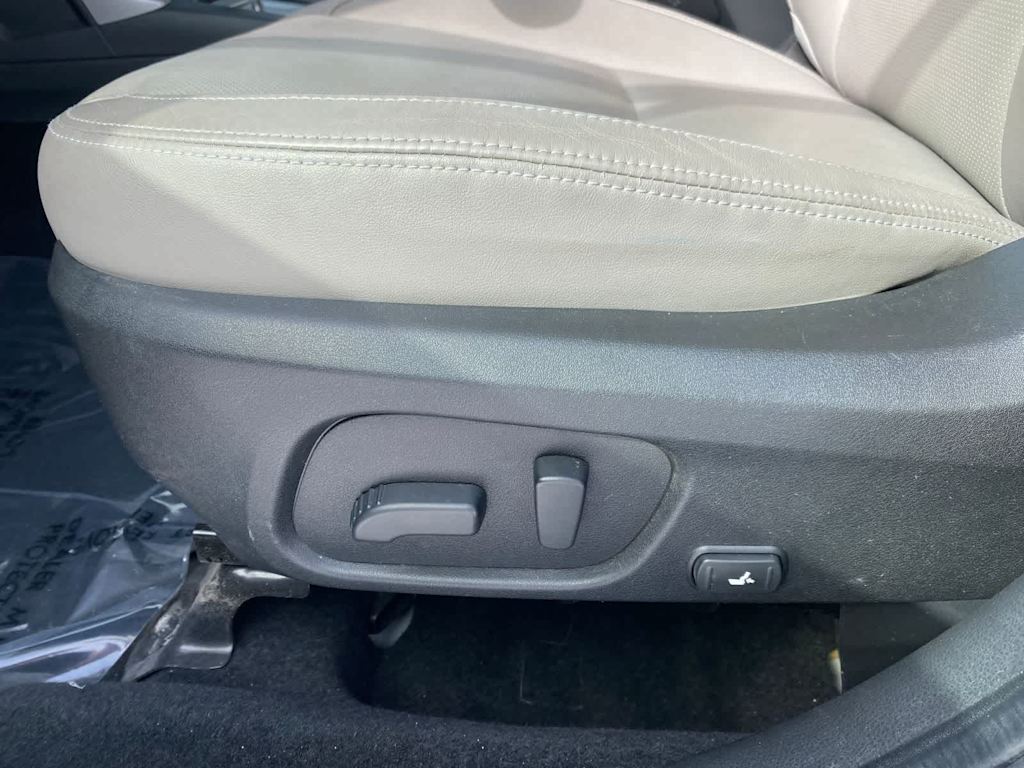 Thumbnail: 2017 Subaru Forester - 8