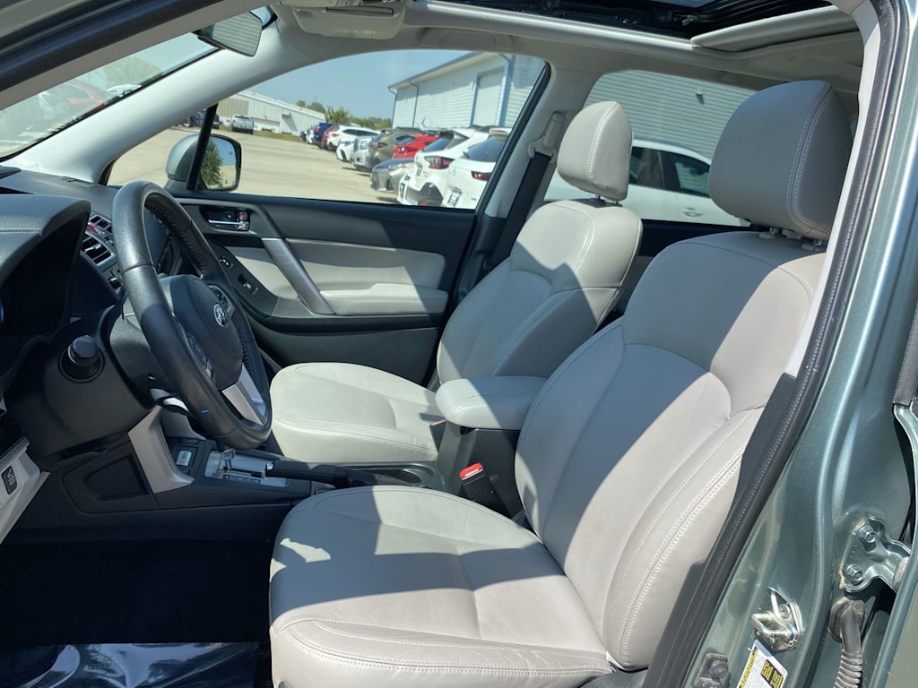 Thumbnail: 2018 Subaru Forester - 10