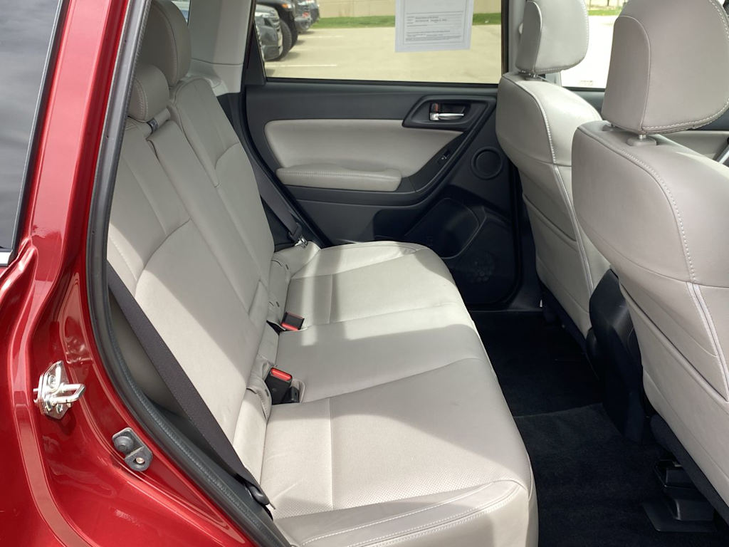 2017 Subaru Forester Limited 28