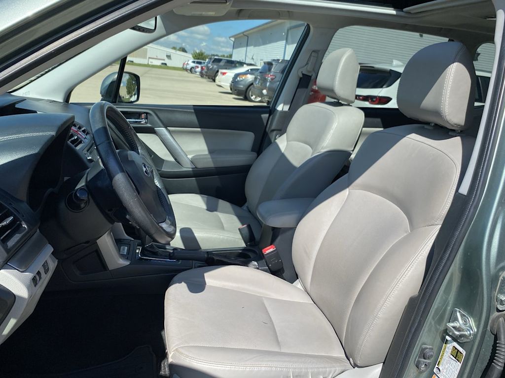 Thumbnail: 2015 Subaru Forester - 10