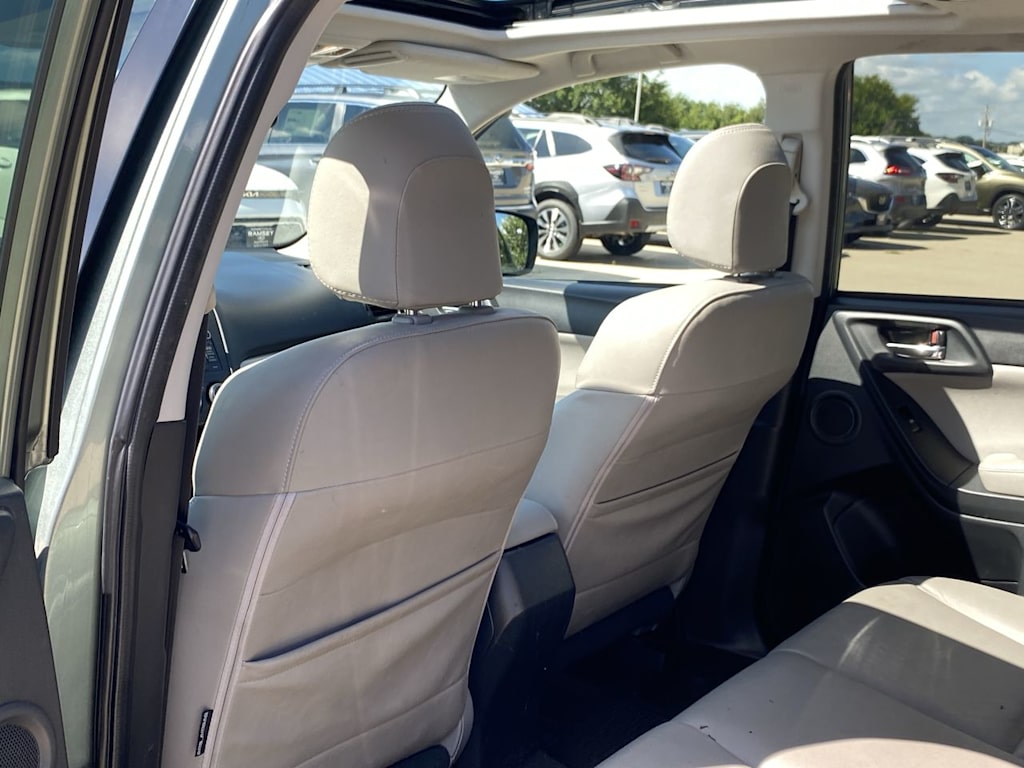 Thumbnail: 2015 Subaru Forester - 12