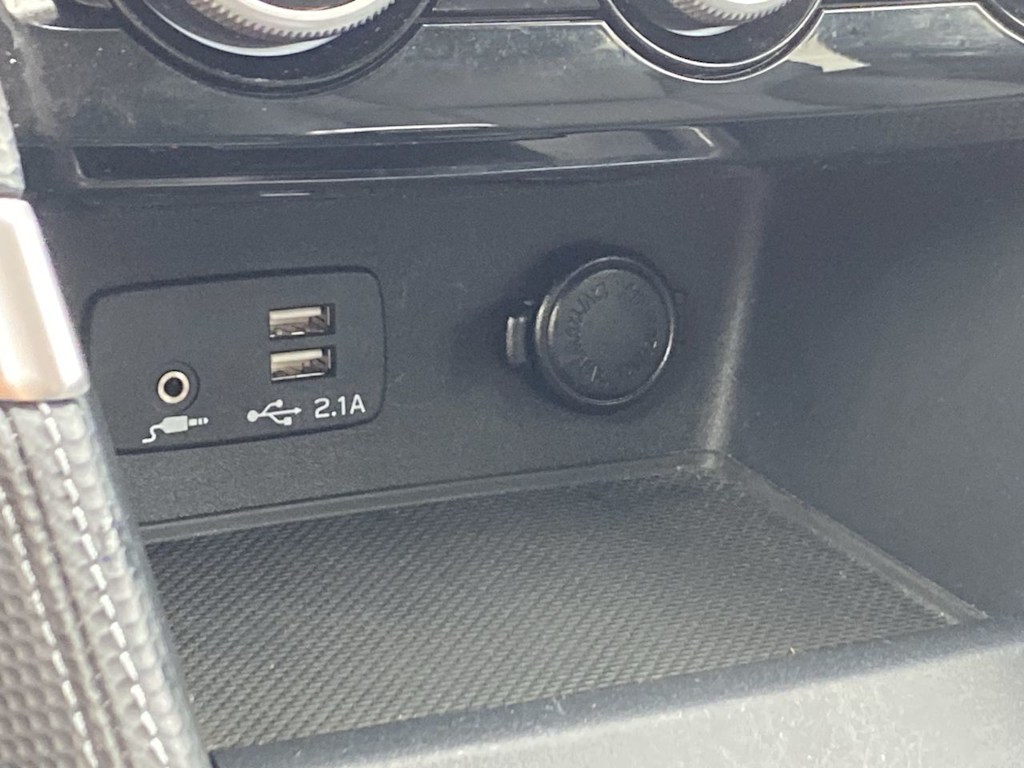 2019 Subaru Forester Limited 32