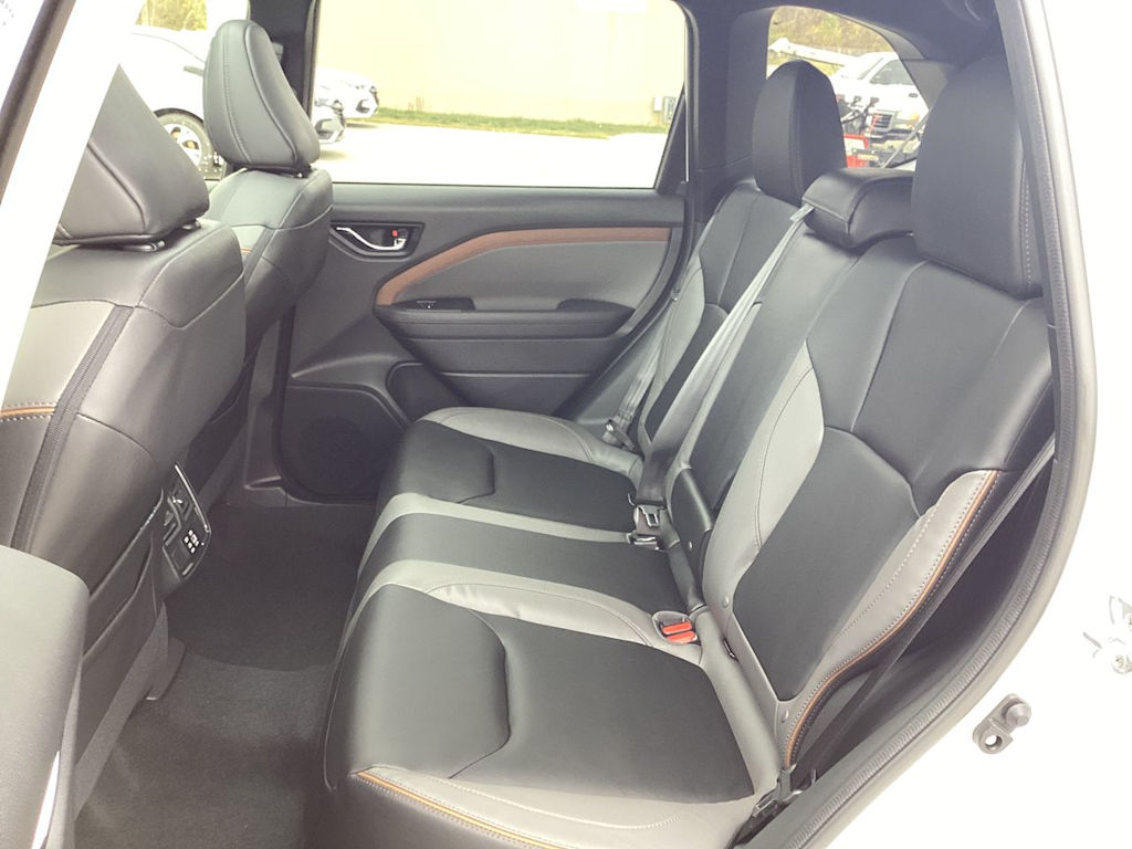 2025 Subaru Forester Sport 27