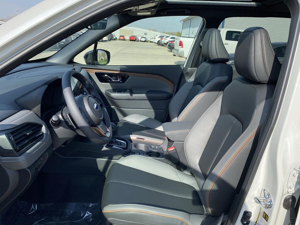 2025 Subaru Forester Sport 10