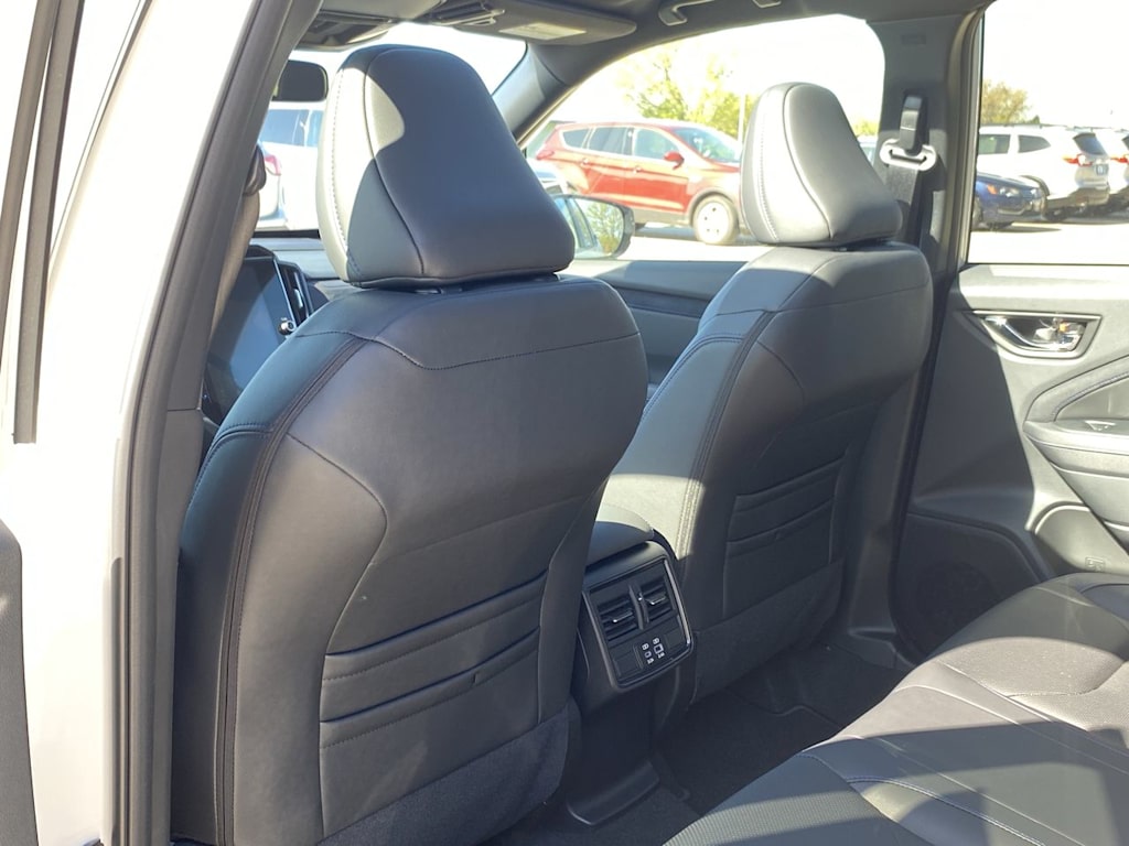 2025 Subaru Forester Limited 12