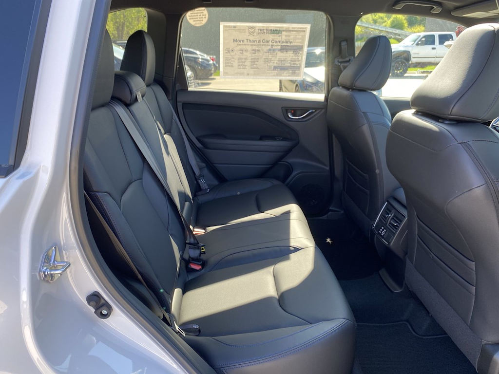 2025 Subaru Forester Limited 28
