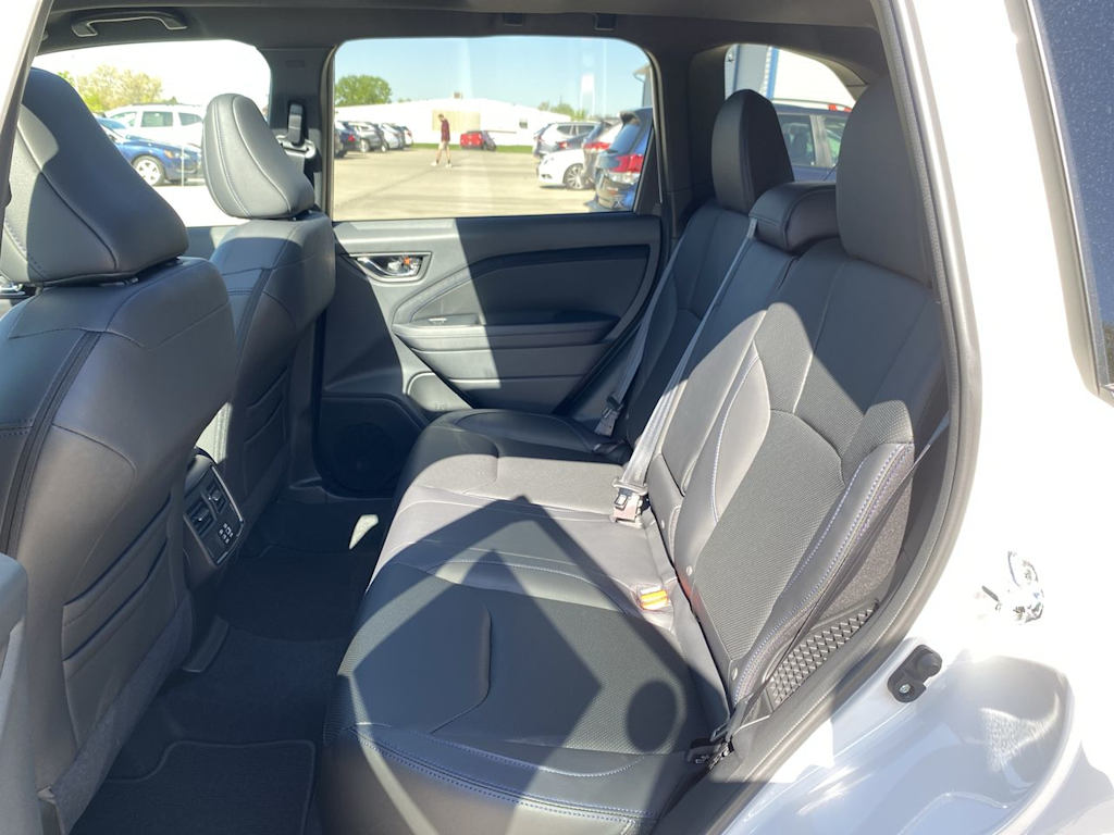 2025 Subaru Forester Limited 27