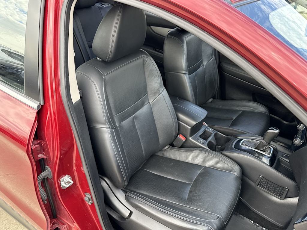 Thumbnail: 2020 Nissan Rogue Sport - 10