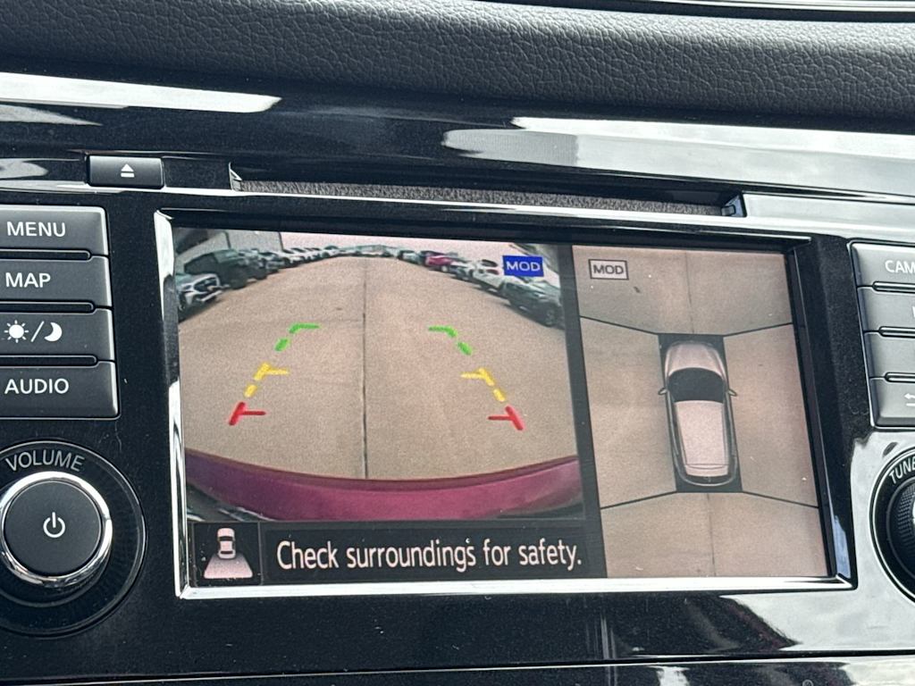 Thumbnail: 2020 Nissan Rogue Sport - 31