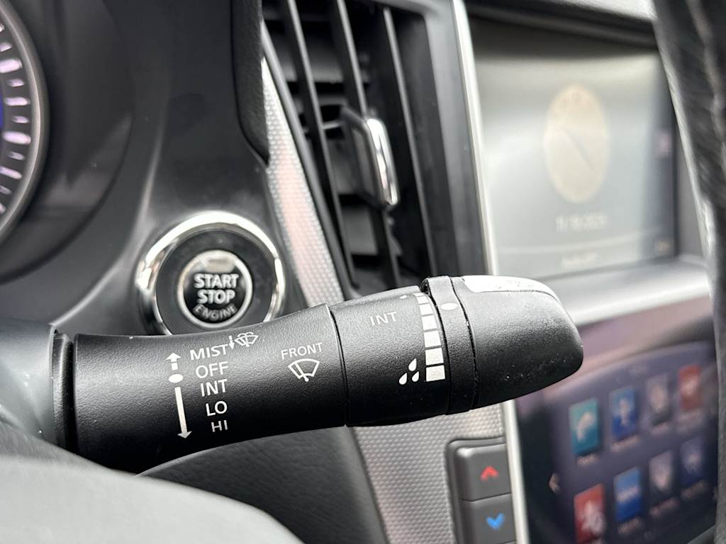 Thumbnail: 2014 INFINITI Q50 - 31