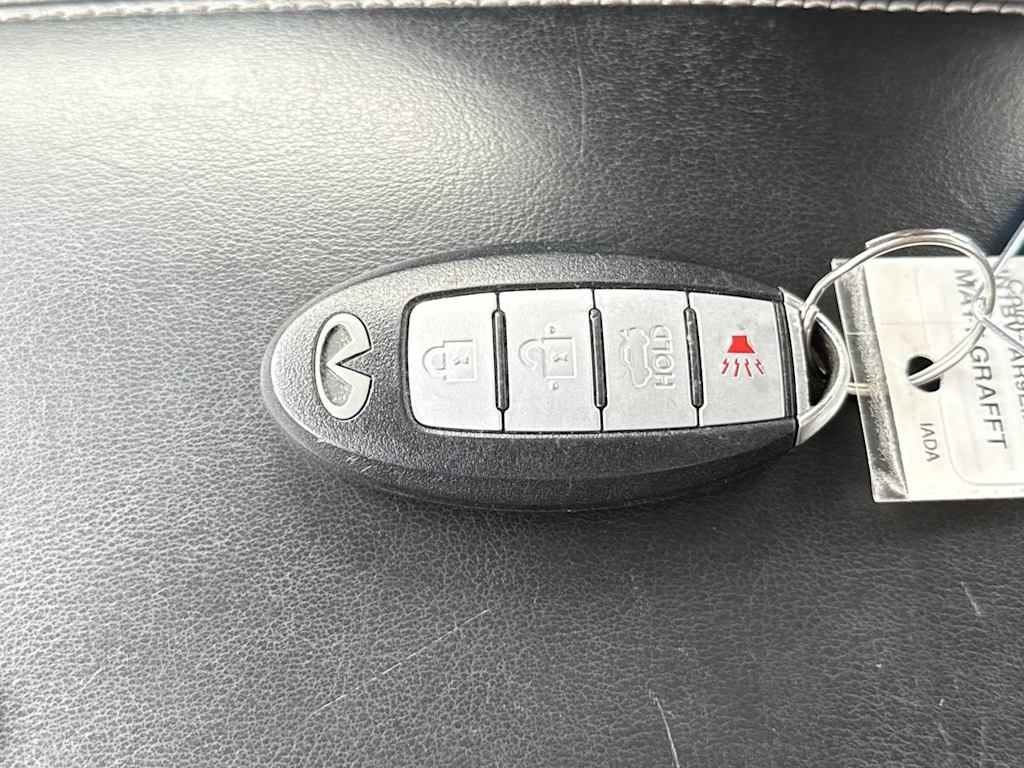 Thumbnail: 2014 INFINITI Q50 - 18