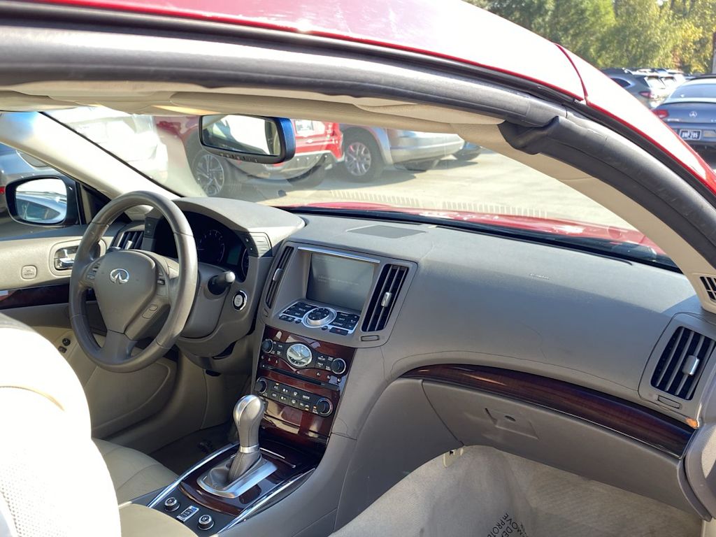 Thumbnail: 2010 INFINITI G37 - 9