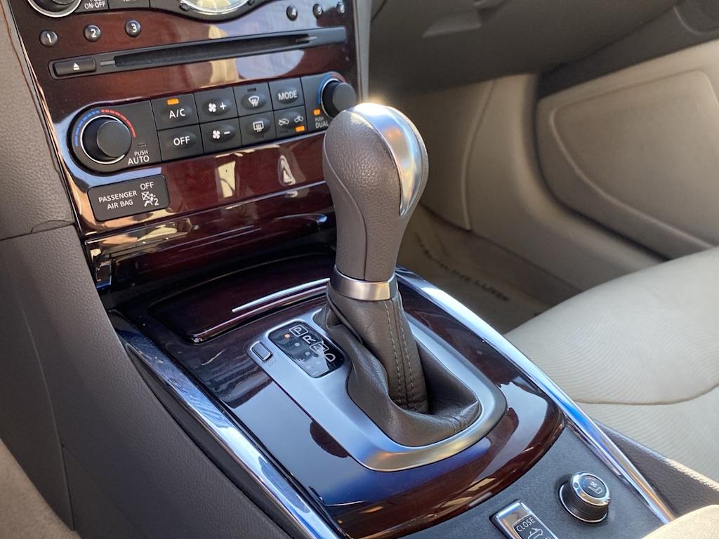 Thumbnail: 2010 INFINITI G37 - 31