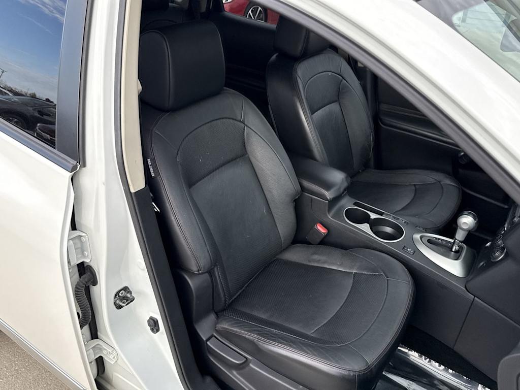 Thumbnail: 2012 Nissan Rogue - 11