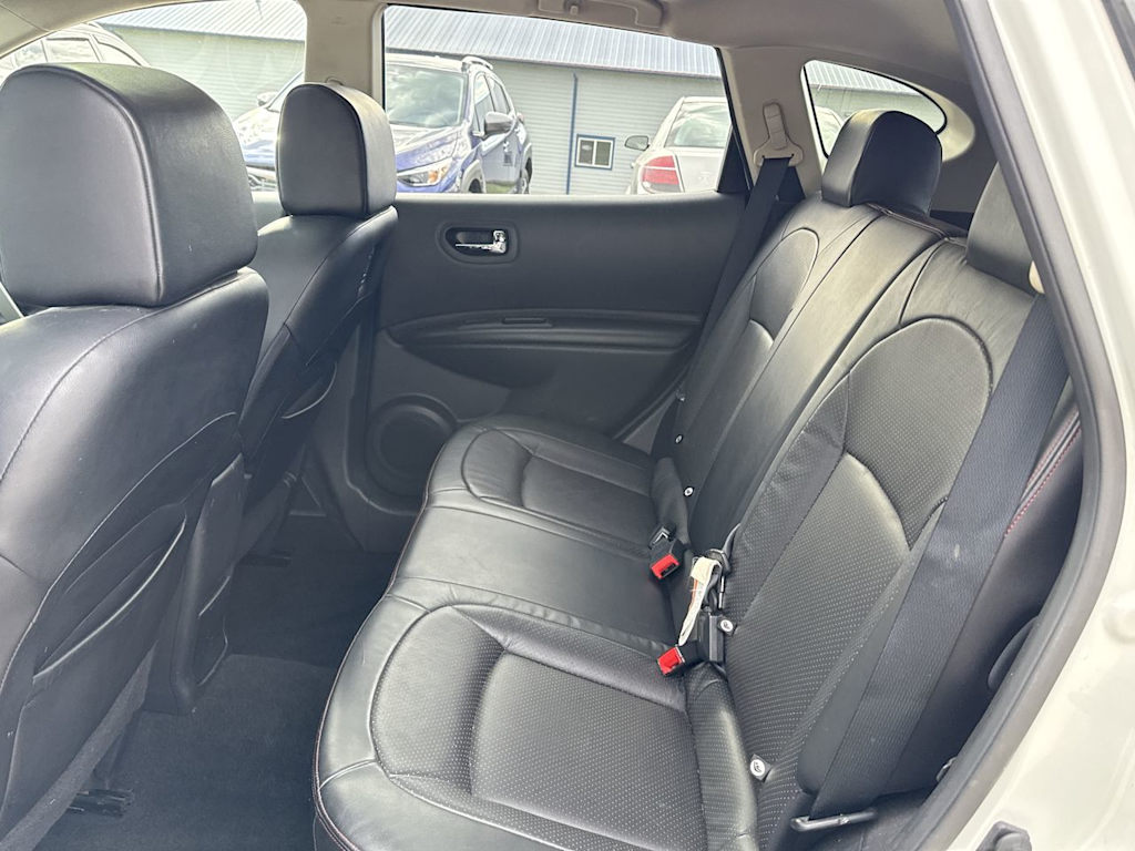 Thumbnail: 2012 Nissan Rogue - 26