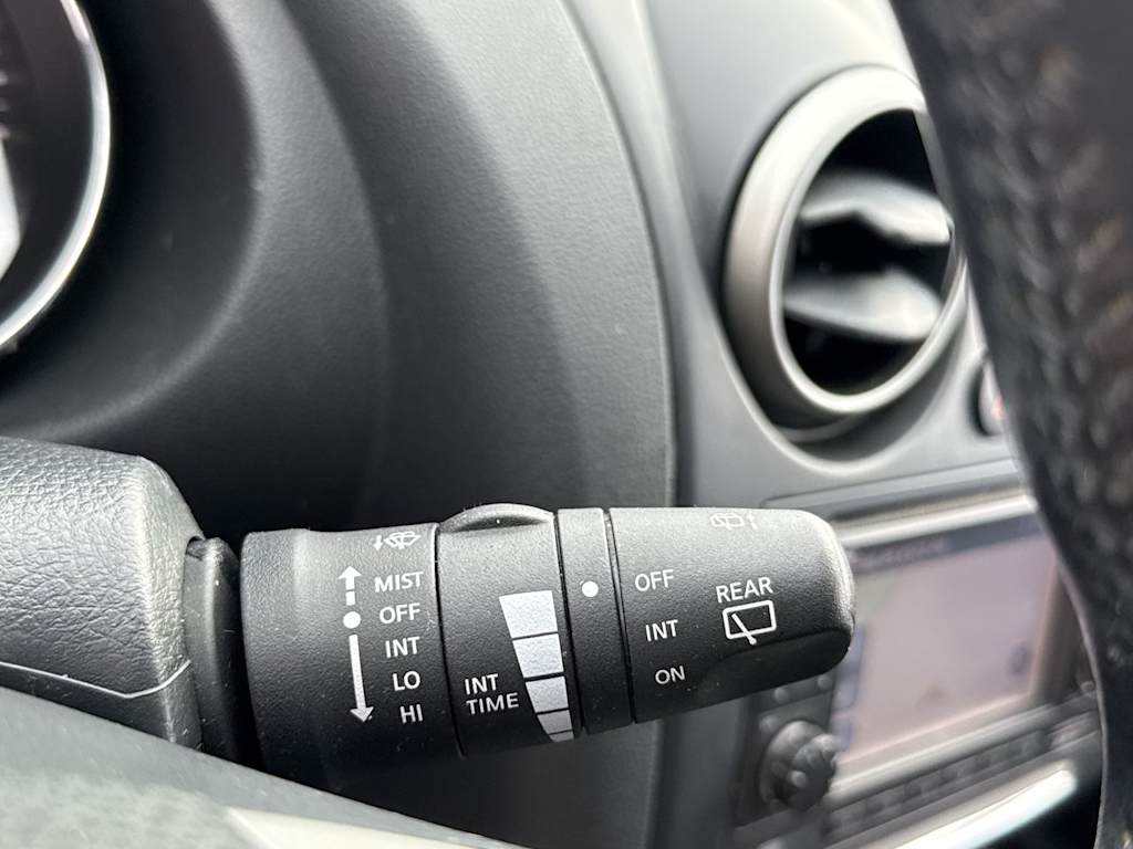 Thumbnail: 2012 Nissan Rogue - 30