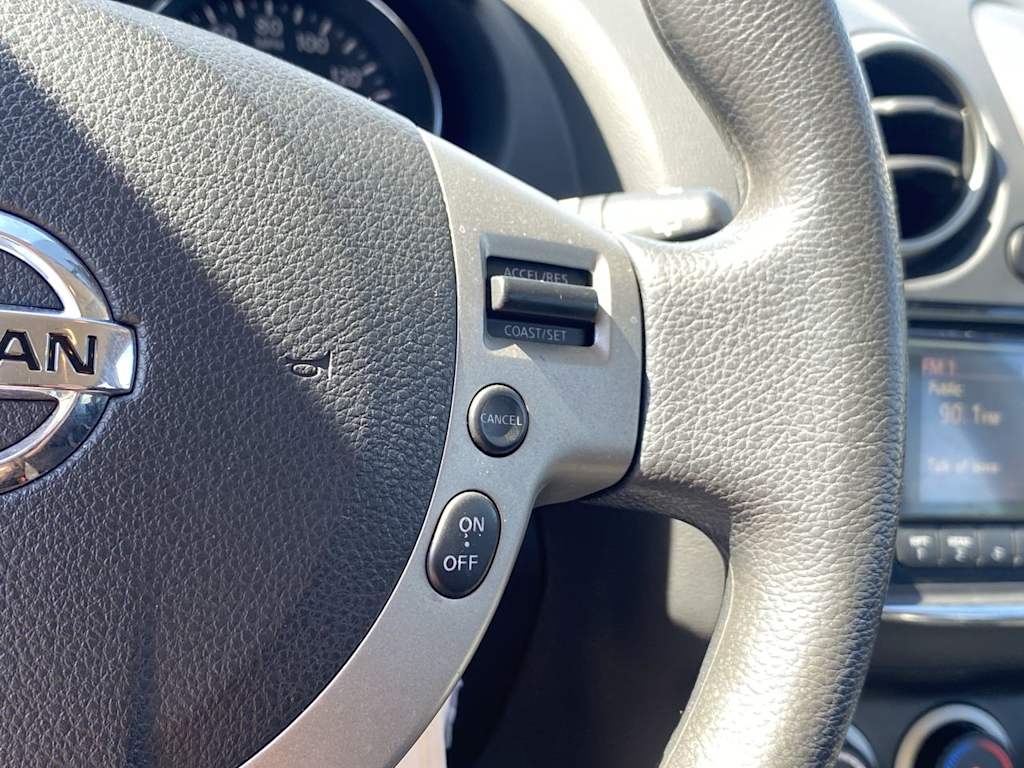 Thumbnail: 2015 Nissan Rogue - 28