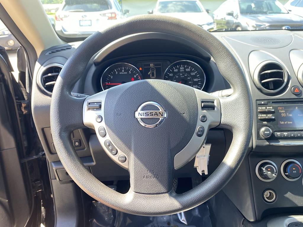 Thumbnail: 2015 Nissan Rogue - 13