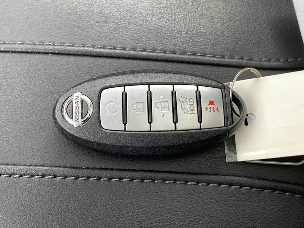 2018 Nissan Rogue SL 35