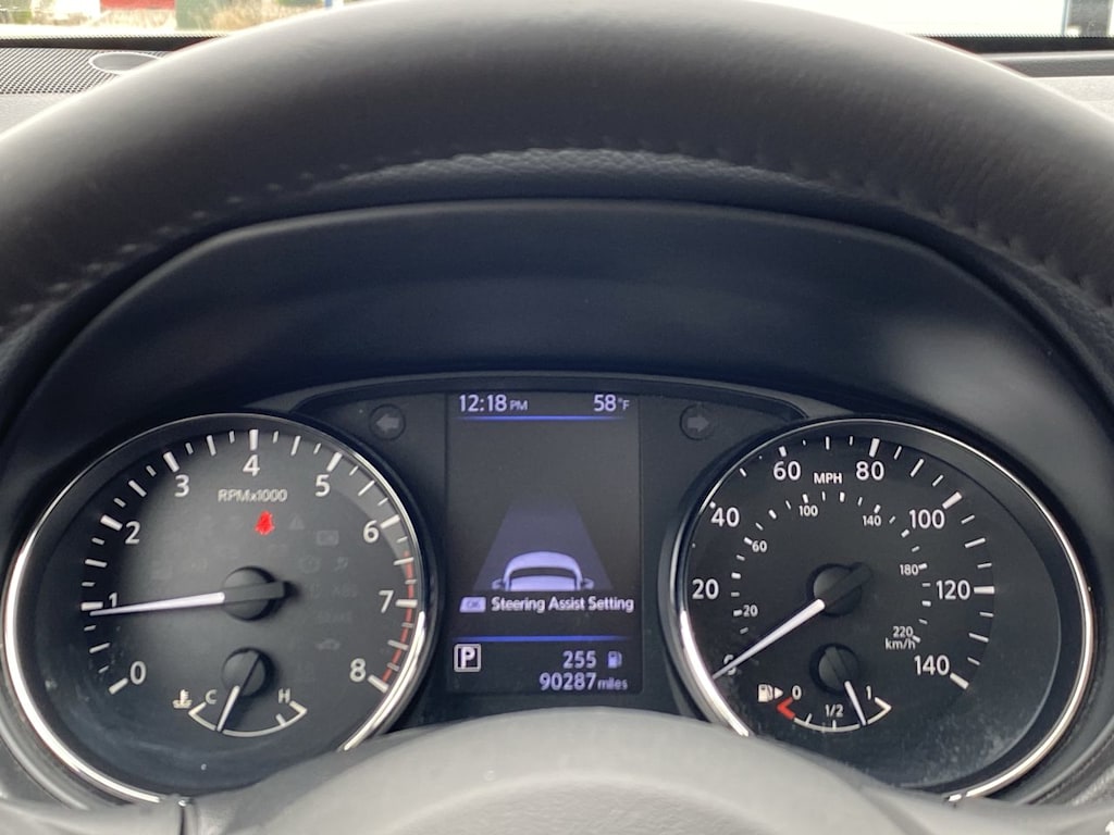 2018 Nissan Rogue SL 16