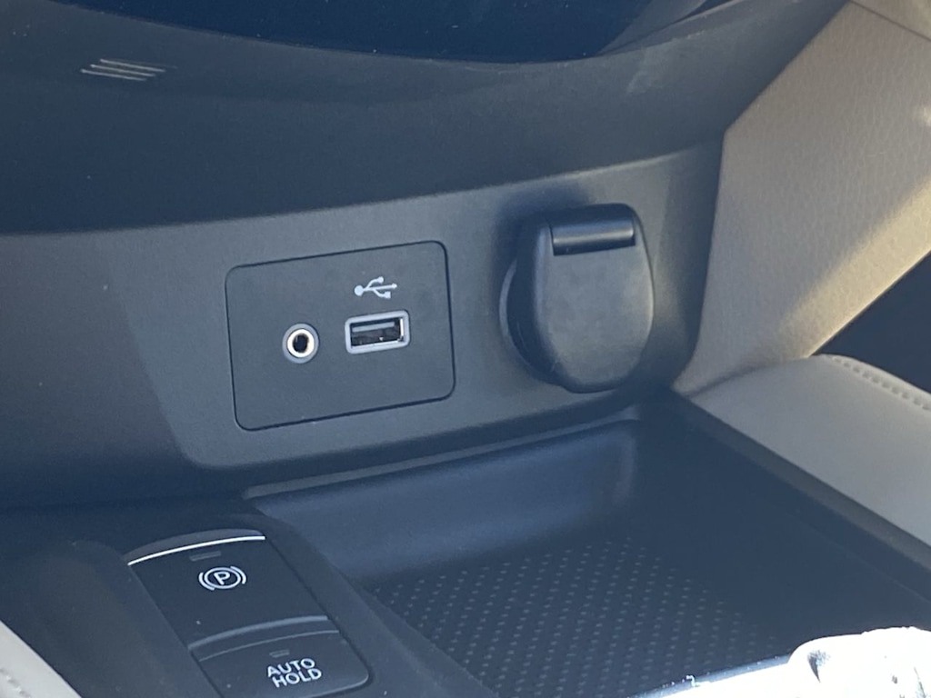2018 Nissan Rogue SL 34