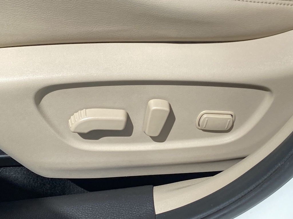2018 Nissan Rogue SL 25