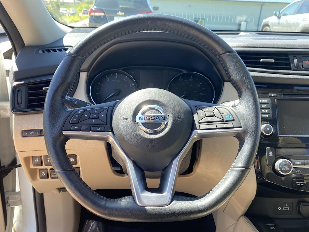 2018 Nissan Rogue SL 13