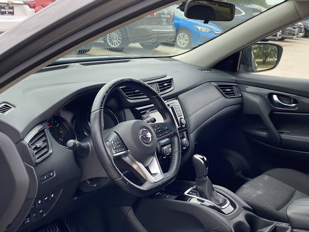 Thumbnail: 2020 Nissan Rogue - 2