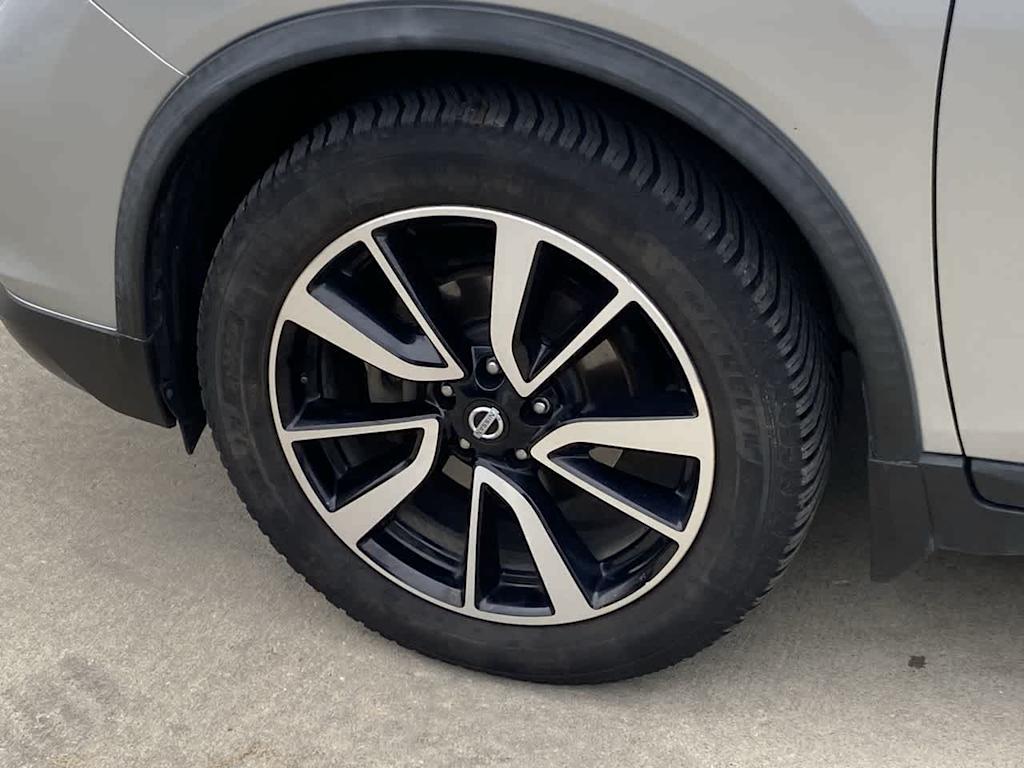 Thumbnail: 2017 Nissan Rogue - 7